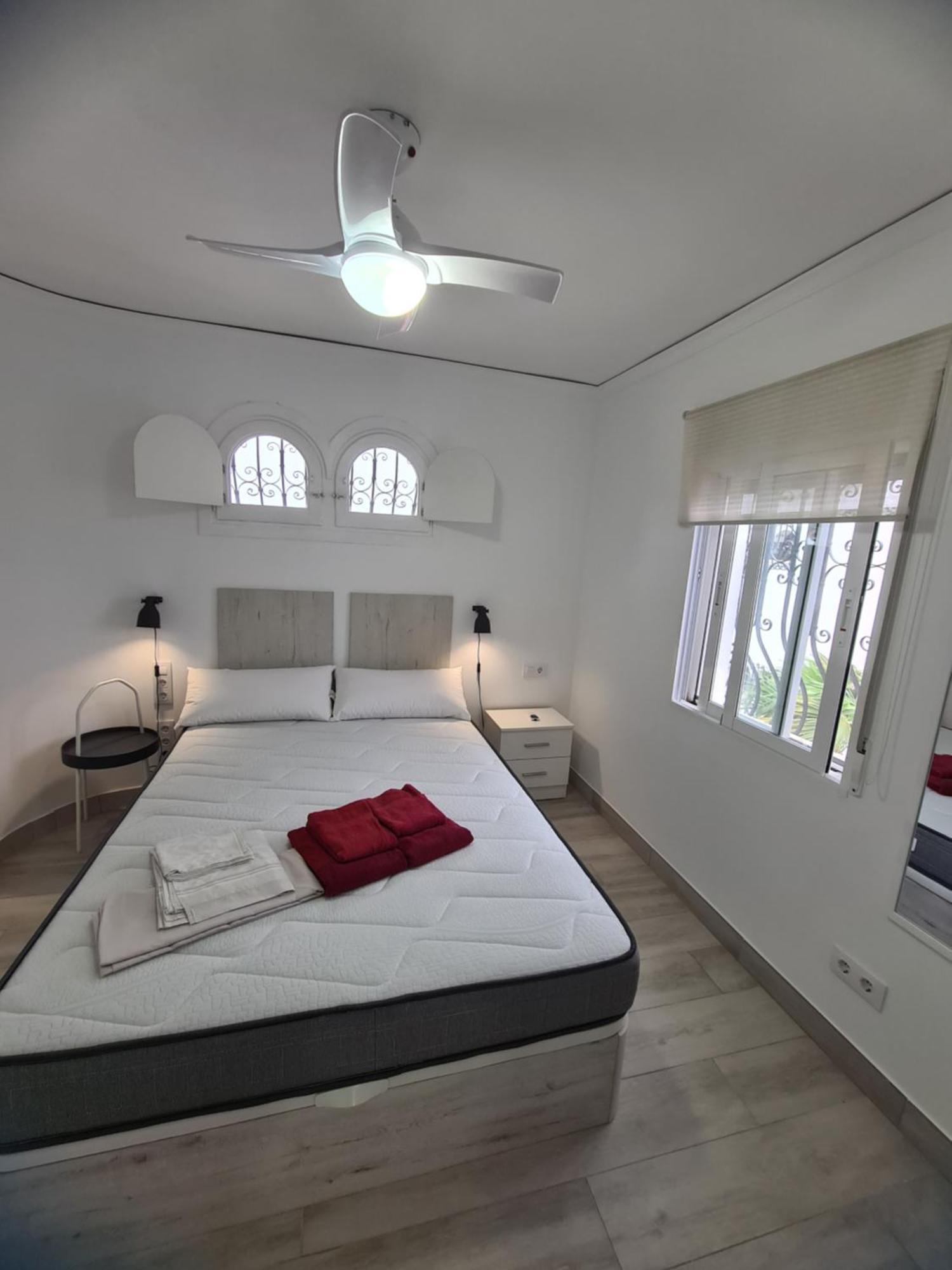 Bonito Apartamento En デニア エクステリア 写真